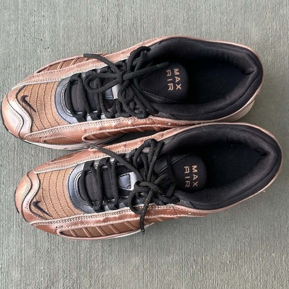 NIKE Air Max Tailwind lV Sneakers Size 10 - Picture 9 of 9